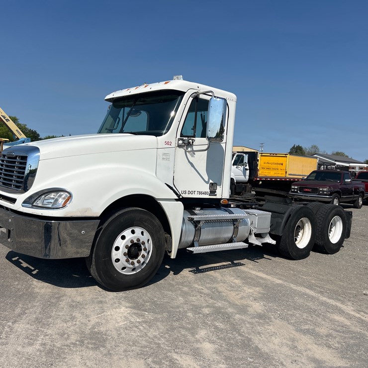 2007 FREIGHTLINER COLUMBIA 120