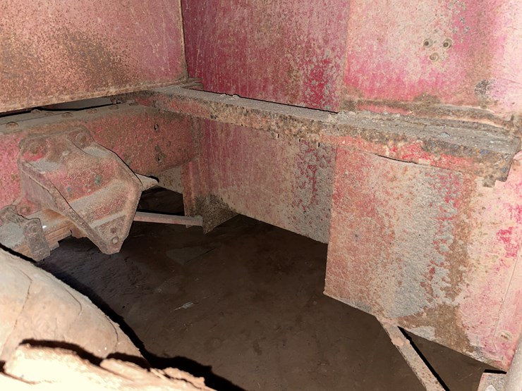 #210-•-1964-chevy-80-(howe)-fire-truck-(no-brakes)-(no-title)-(wakefield,-mi)-image-28