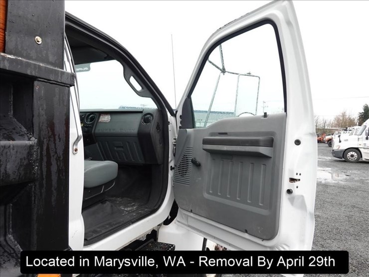 2015-ford-f650-image-26