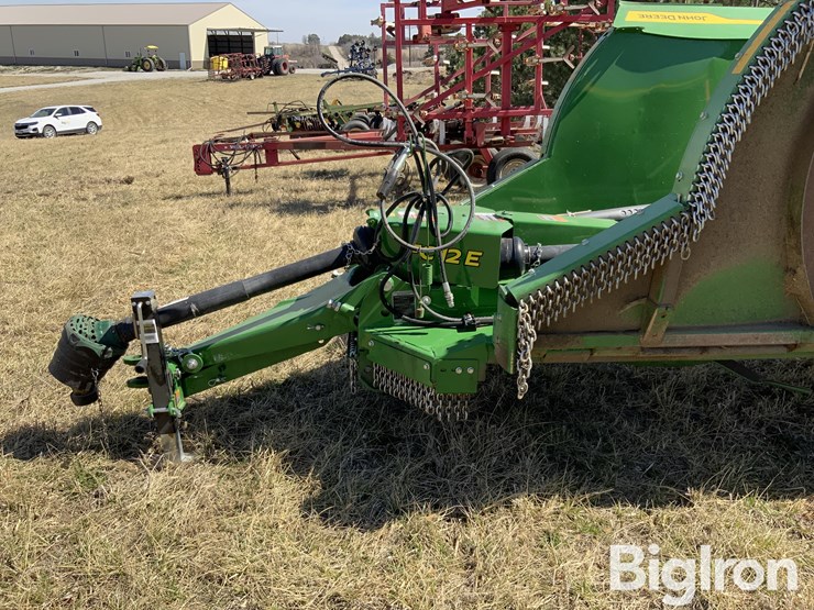 2022-john-deere-fc12e-image-10