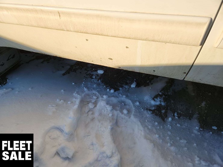 2011-chevrolet-silverado-1500-image-28