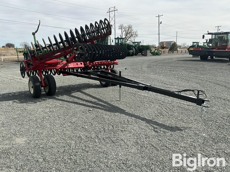 2025-sterling-32'-packer-image-3