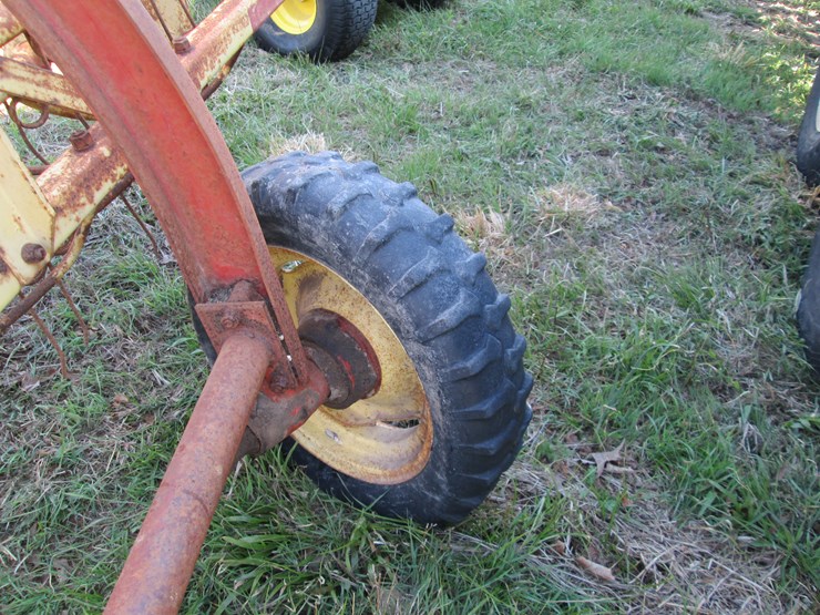 new-holland-256-image-8