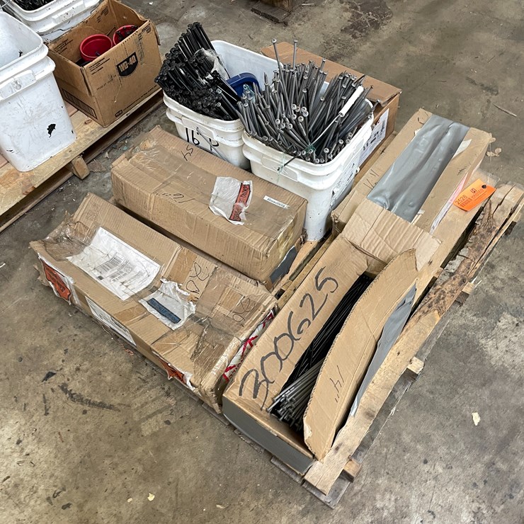 #2528 • Pallet Of Insulation Screws (Columbia Heights, MN)