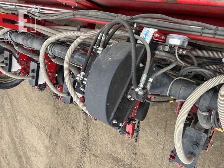 2014-white-9824-image-60