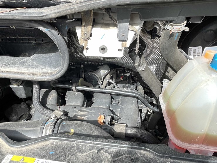 #206-•-2016-white-ram-van-(has-wi-title)-(neenah,-wi)-image-36