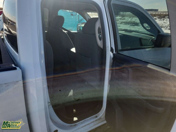 2013-dodge-1500-image-22