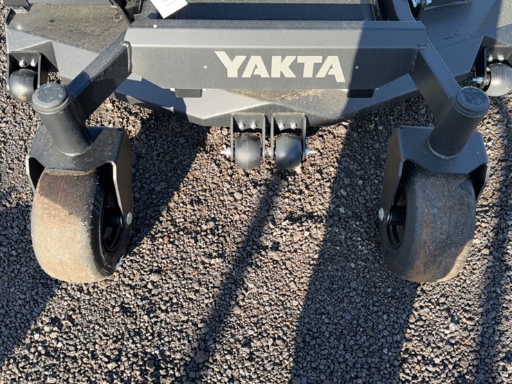 #4028-•-yakta-yxr-320-zero-turn-mower-image-3