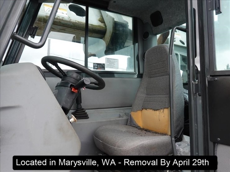 2009-gradall-xl3100-image-16