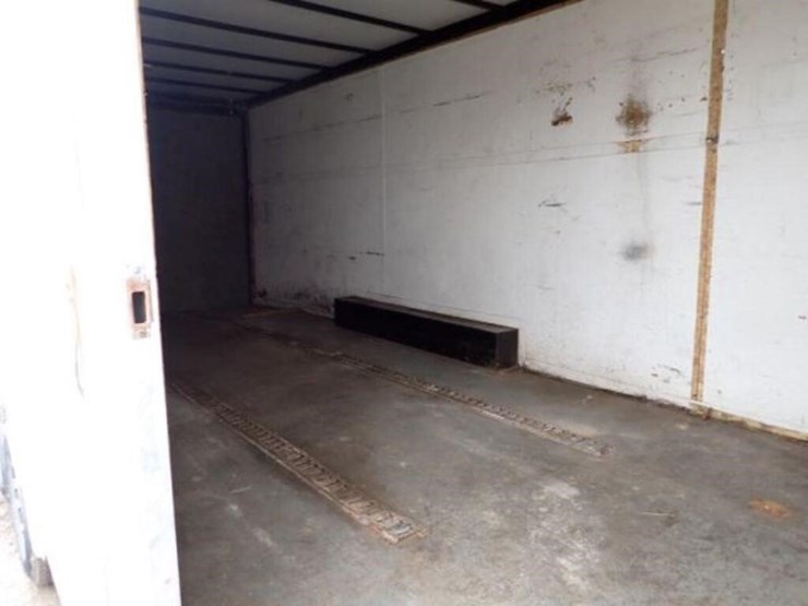 2016-discovery-24-ft-t/a-enclosed-trailer-1d9r1202-image-30