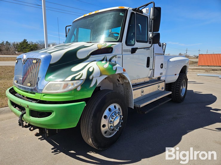 2010-international-durastar-4300-image-9