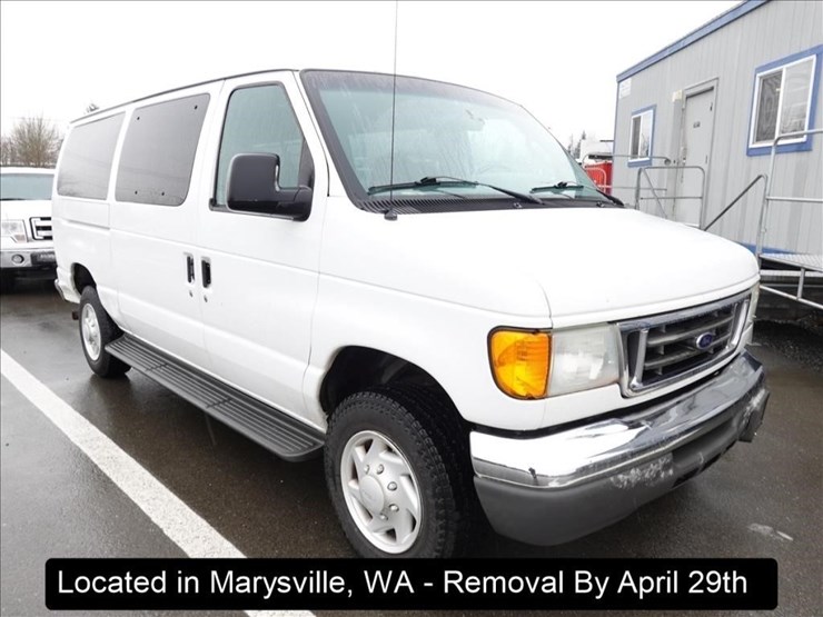 2006-ford-e350-image-14