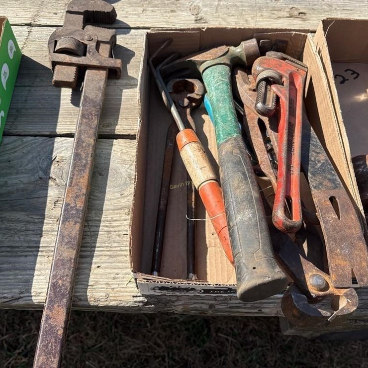 Pipe Wrenches, Hammer & other