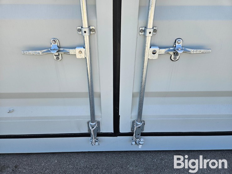 2025-massey-ferguson-730-image-10