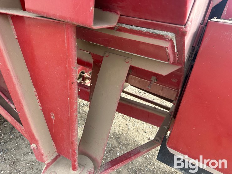 case-ih-1250-image-16