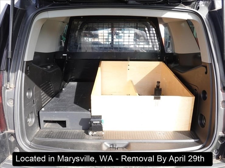 2017-chevrolet-tahoe-image-27