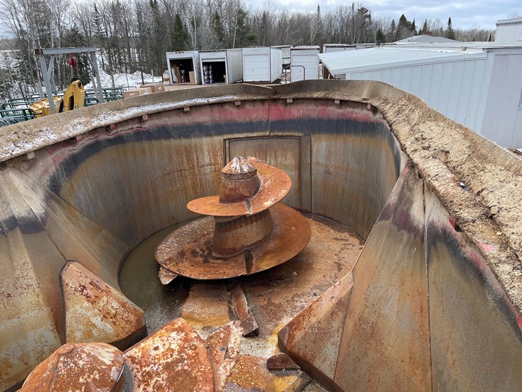 2021-meyer-f815-image-42