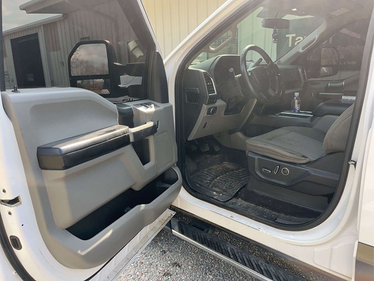 2016-ford-f150-image-10