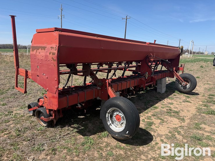 case-ih-5400-image-3