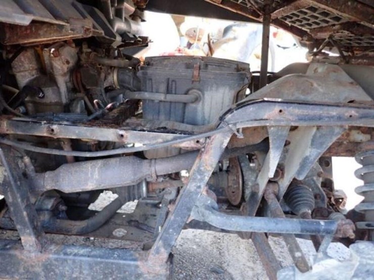 2016-pioneer-4x4-image-32