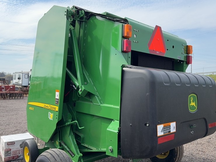 john-deere-450e-image-6