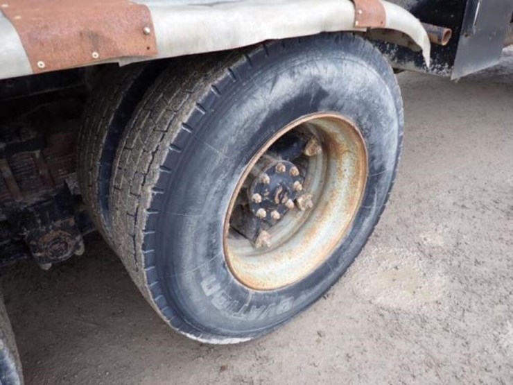 1999-sterling-l9513-image-56