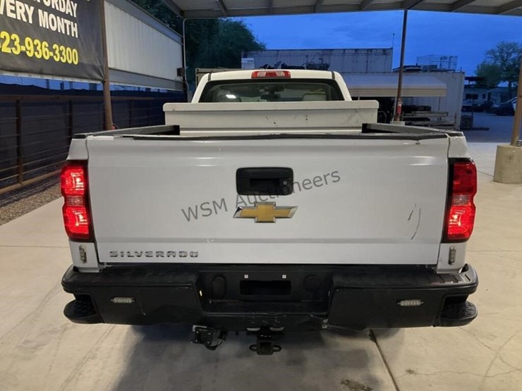 2017-chevrolet-silverado-1500-image-6