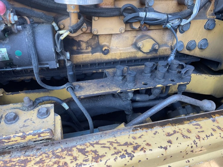 2008-caterpillar-553-image-46