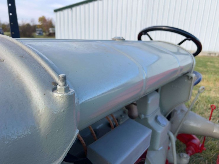 1921-fordson-tractor-image-12