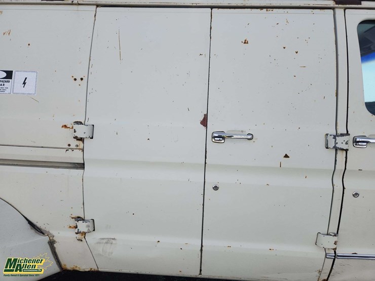 1990-ford-e350-image-29