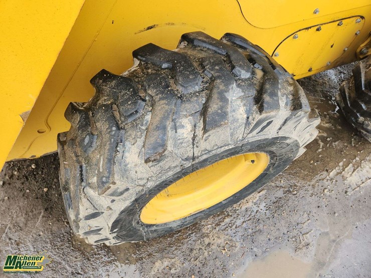 caterpillar-262d3-image-23