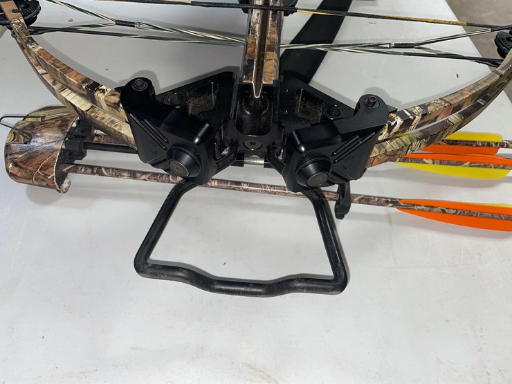 #2914-•-tenpoint-titan-xtreme-crossbow-image-11