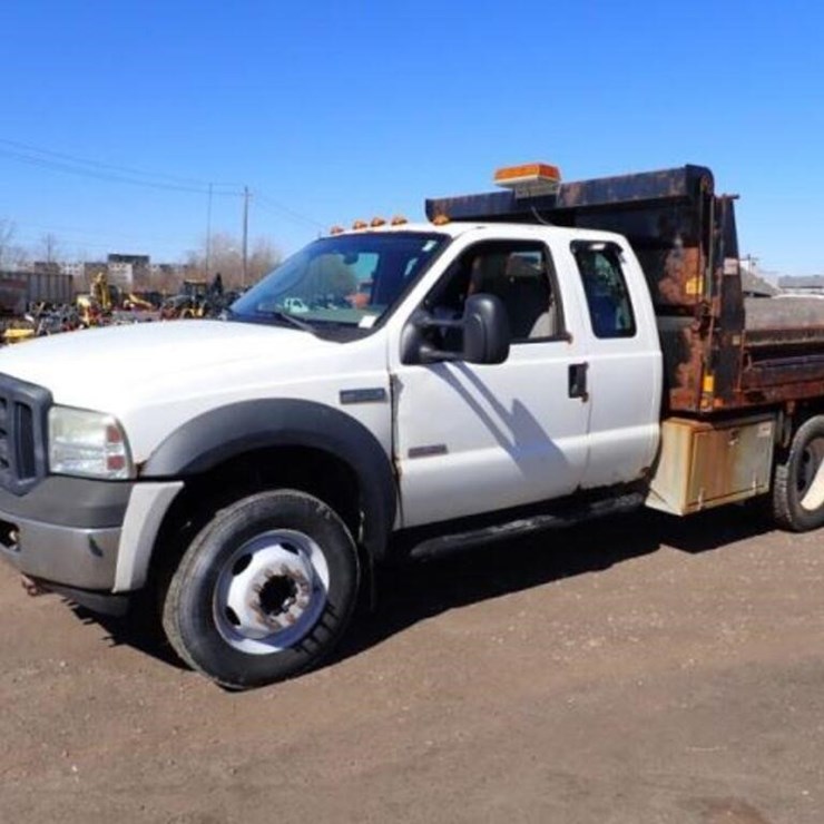 2007 FORD F550 XL