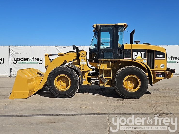 caterpillar-928g-image-2