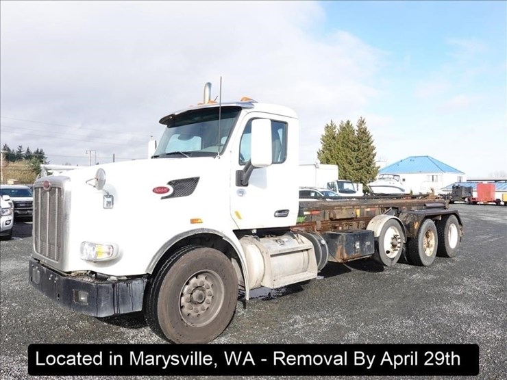2015-peterbilt-567-image-1