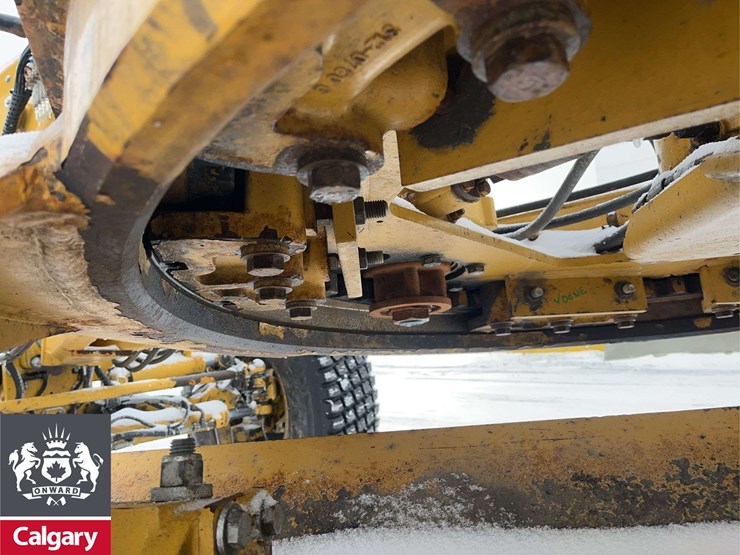 2011-caterpillar-140m-image-22