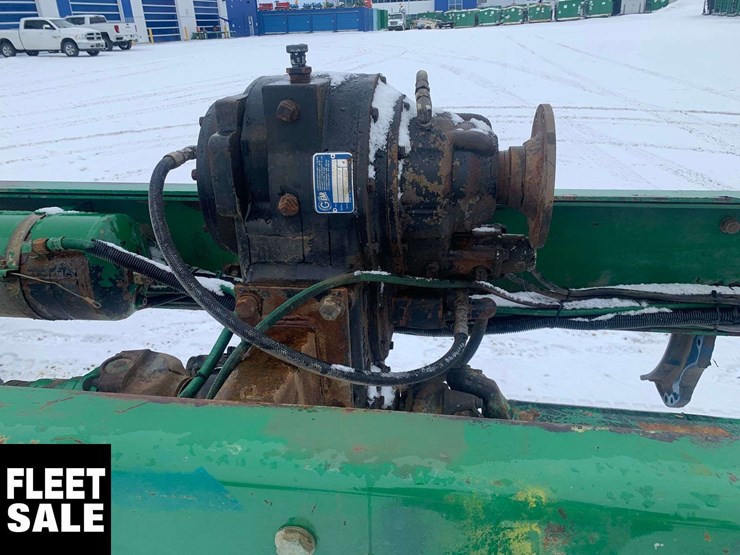 2001-freightliner-fl106-image-6