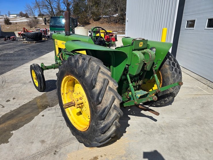 1960-john-deere-435-image-3