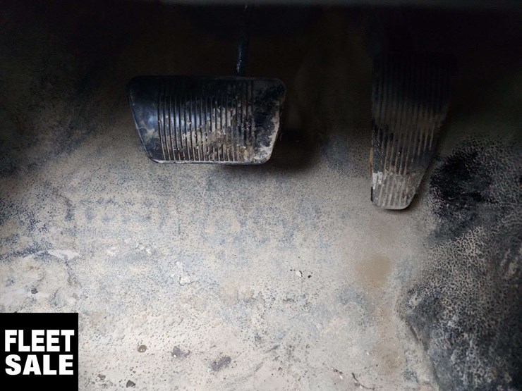 2019-ram-1500-classic-image-23