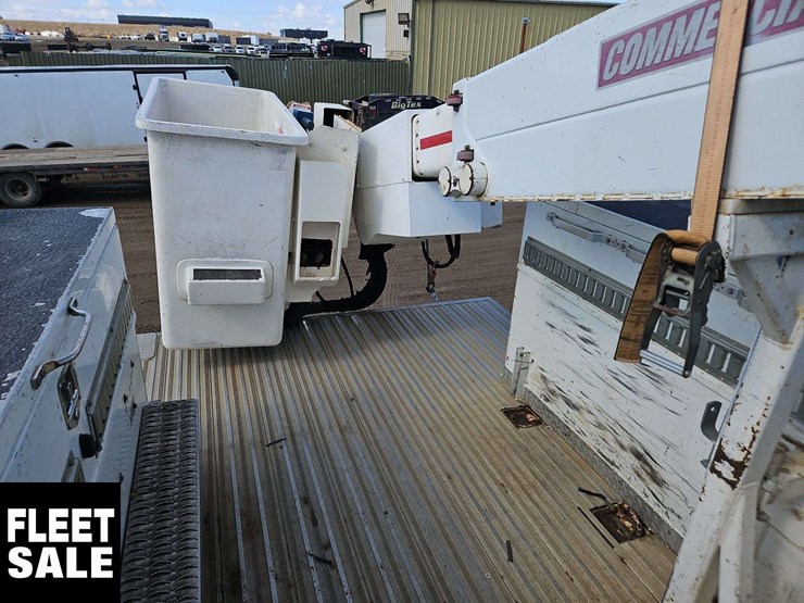 2020-freightliner-m2-106-image-45