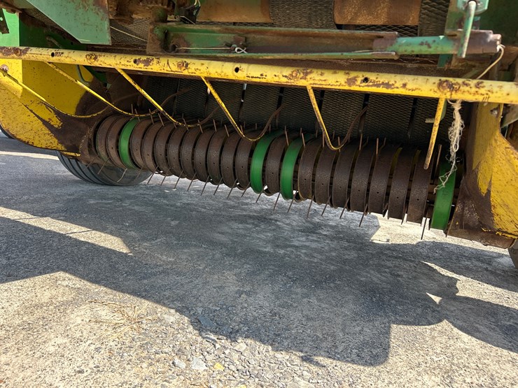 john-deere-530-image-7