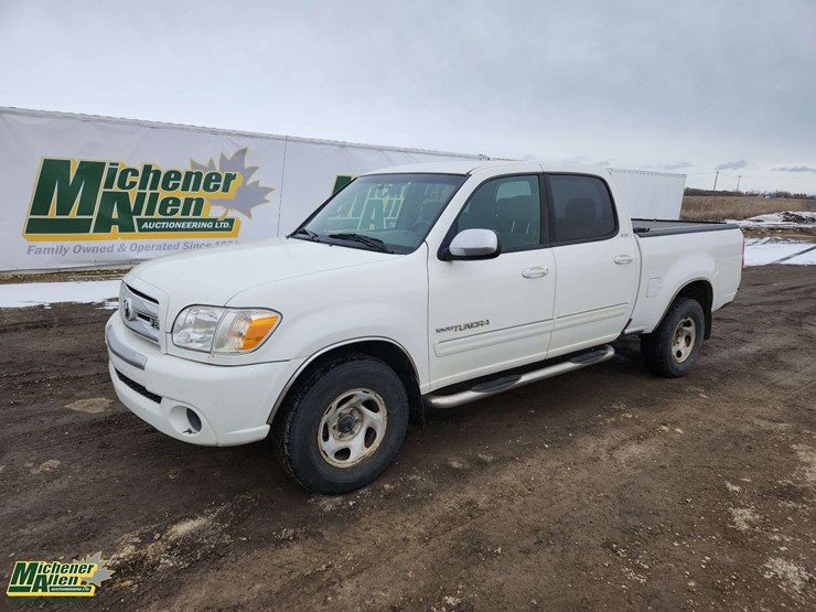 2005-toyota-tundra-image-1