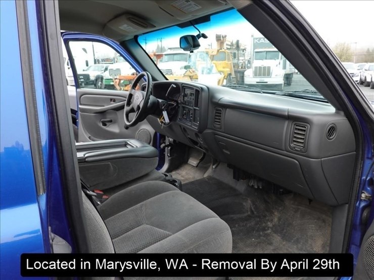 2004-chevrolet-1500-image-2