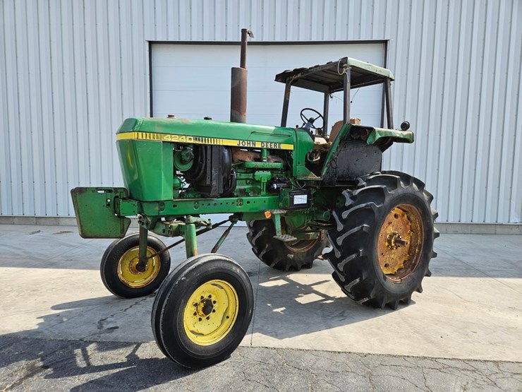 1982-john-deere-4240-image-1