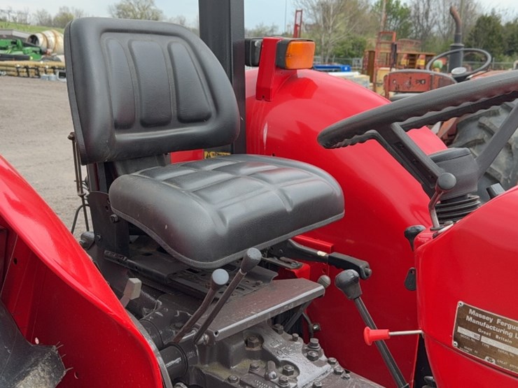 massey-ferguson-240-image-7