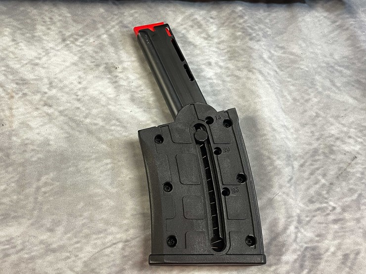 #10069-•-mossberg-715t,-22-lr-semi-auto-rifle,-sn:-elg3434270-image-19