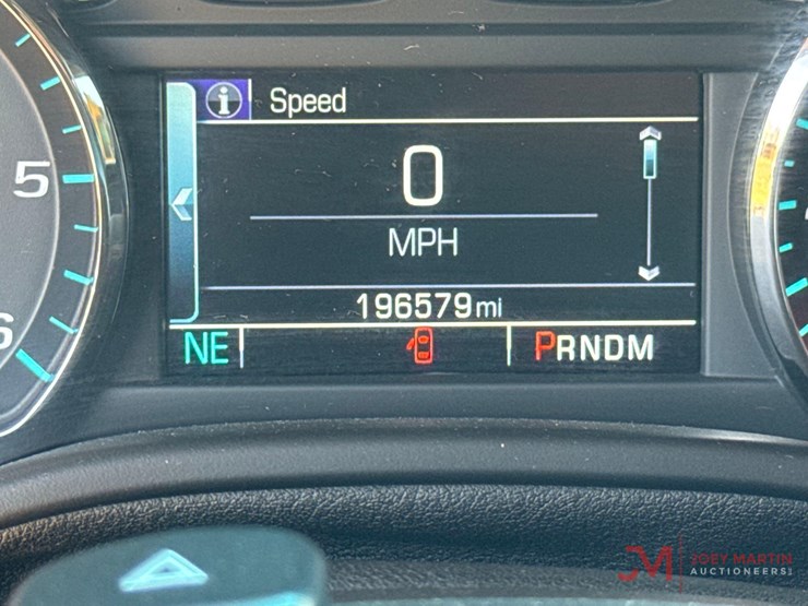 2016-chevrolet-tahoe-image-22