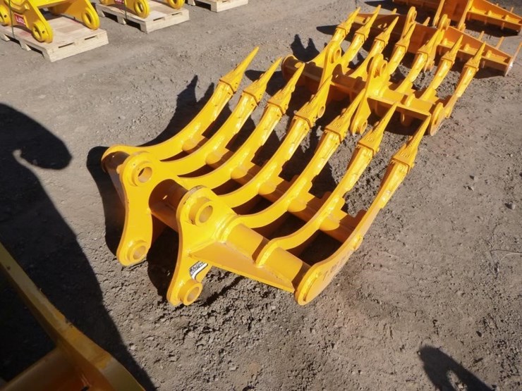 caterpillar-305-image-3