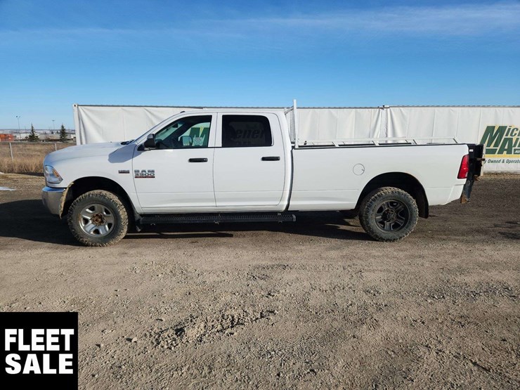 2018-dodge-3500-image-6