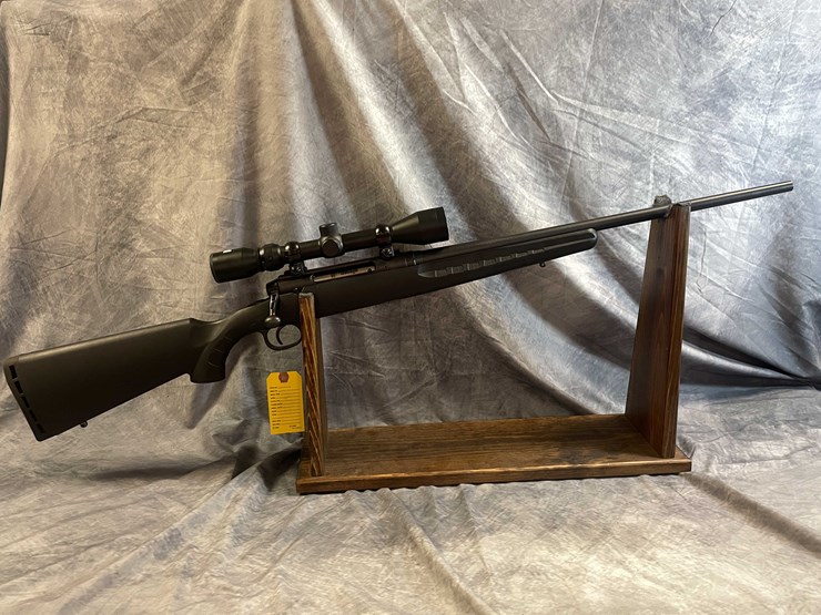 #10143-•-savage-arms-axis-,-30-06-sprg-bolt-action-rifle,-sn:-h625778-image-1
